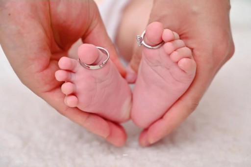 国内怎么训练供卵代生双胞胎说话